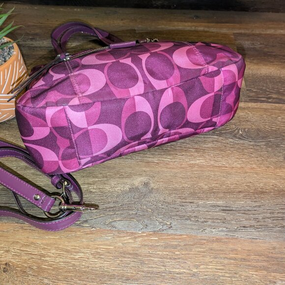 Coach Signature Tote in Passion Berry - Picture 7 of 9